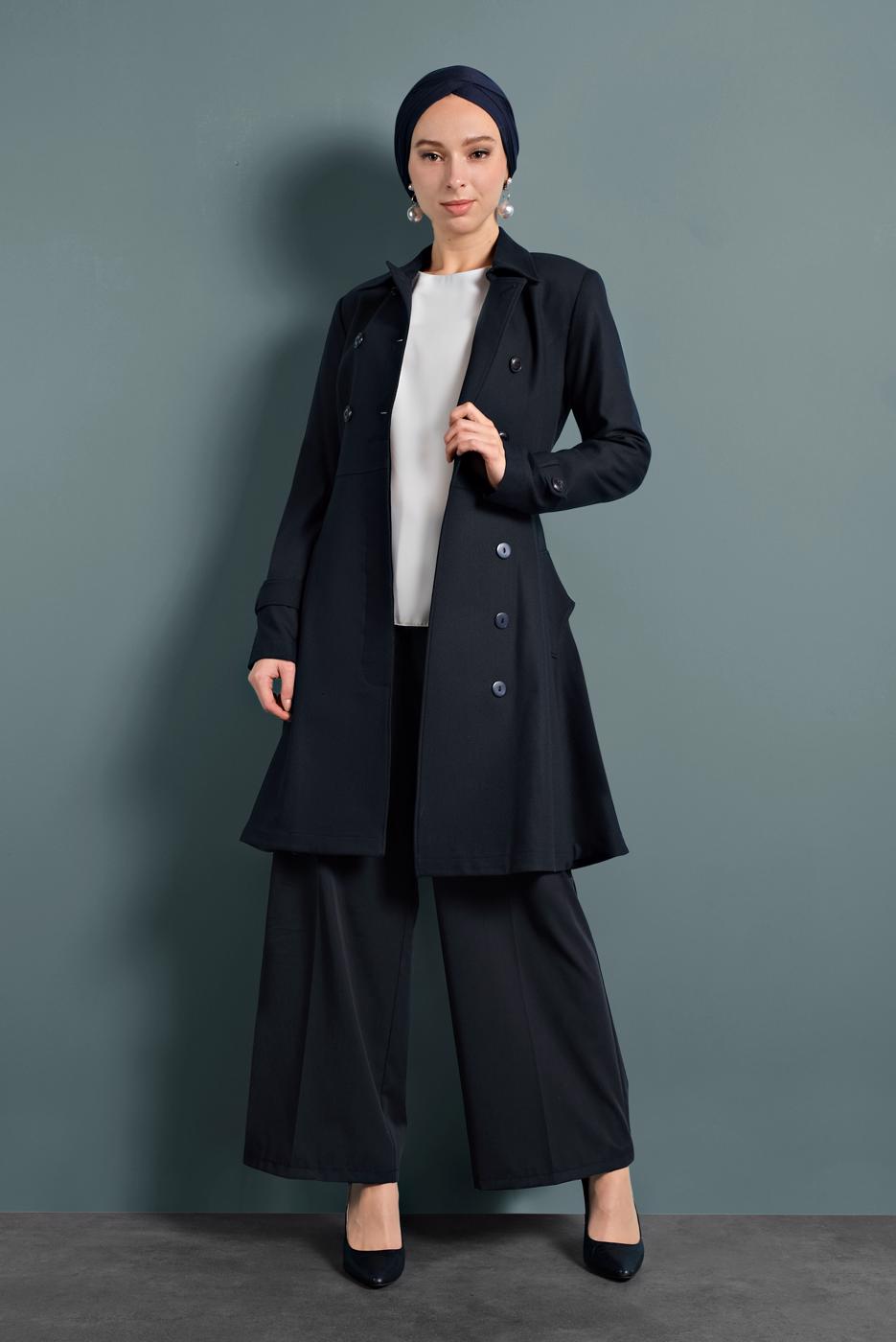 Tesettür giyim LACİVERT ALVİNA ETEĞİ VOLANLI TRENÇKOT 1405