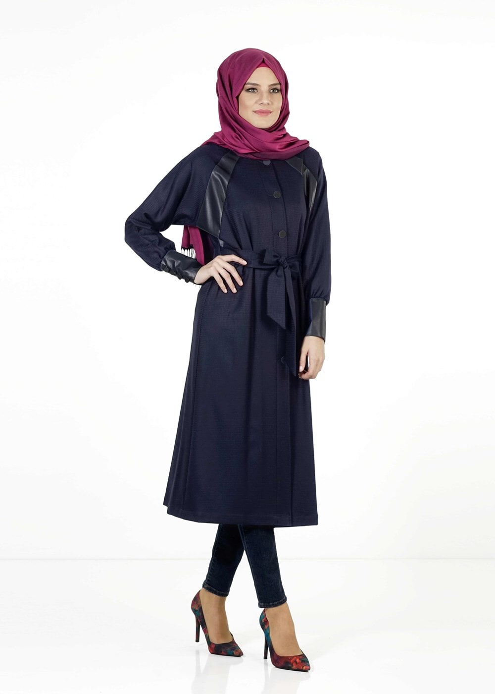 Tesettür giyim LACİVERT YARASA KOLLU TRENÇKOT 1413