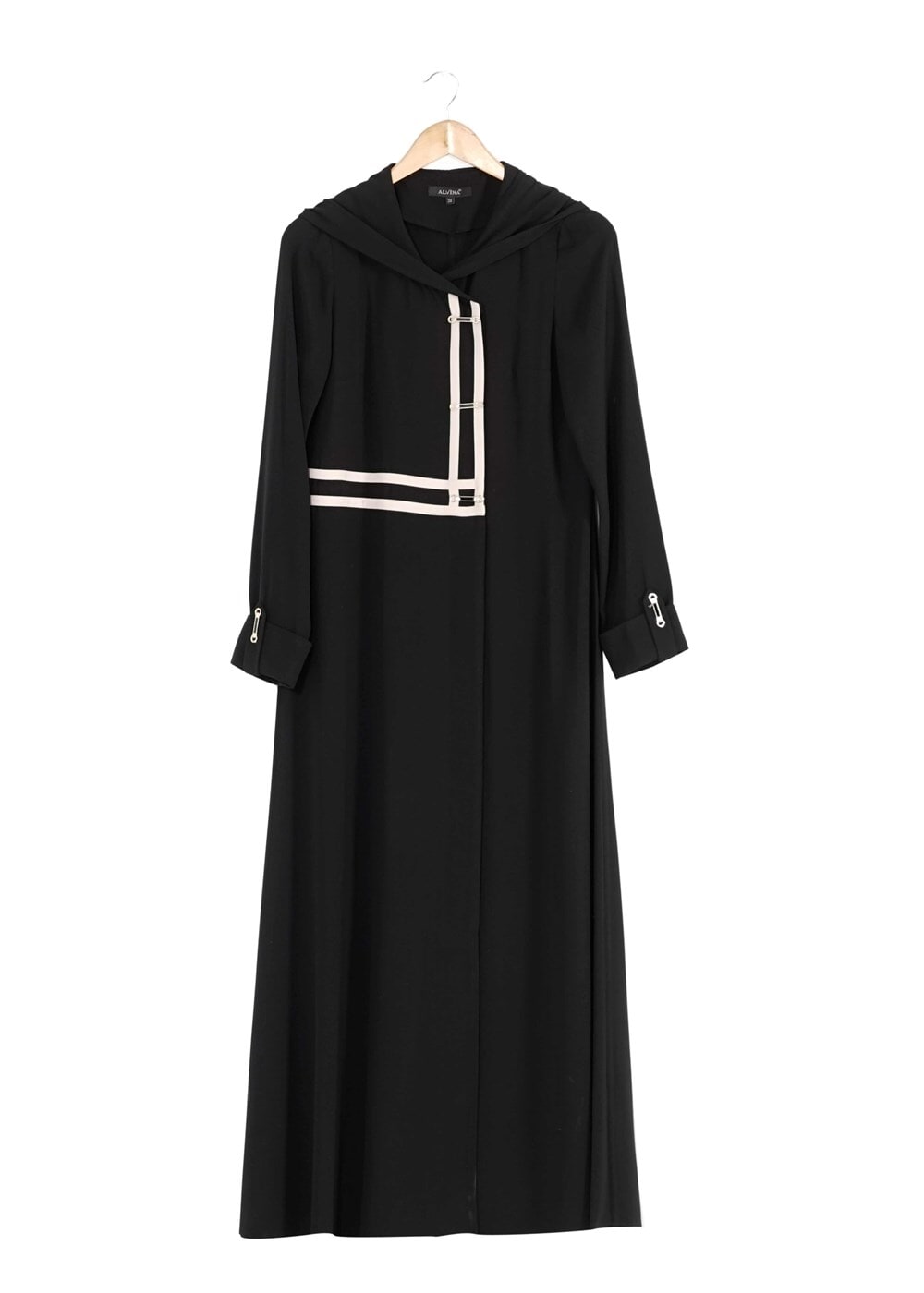 Tesettür giyim SİYAH KAPÜŞONLU FERACE 8142 