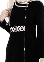 Tesettür giyim SİYAH DESENLİ FERACE 8150 