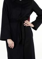 Tesettür giyim LACİVERT BEBE YAKA KUŞAKLI MANTO 9302 