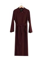 Tesettür giyim BORDO BEBE YAKA KUŞAKLI MANTO 9302 