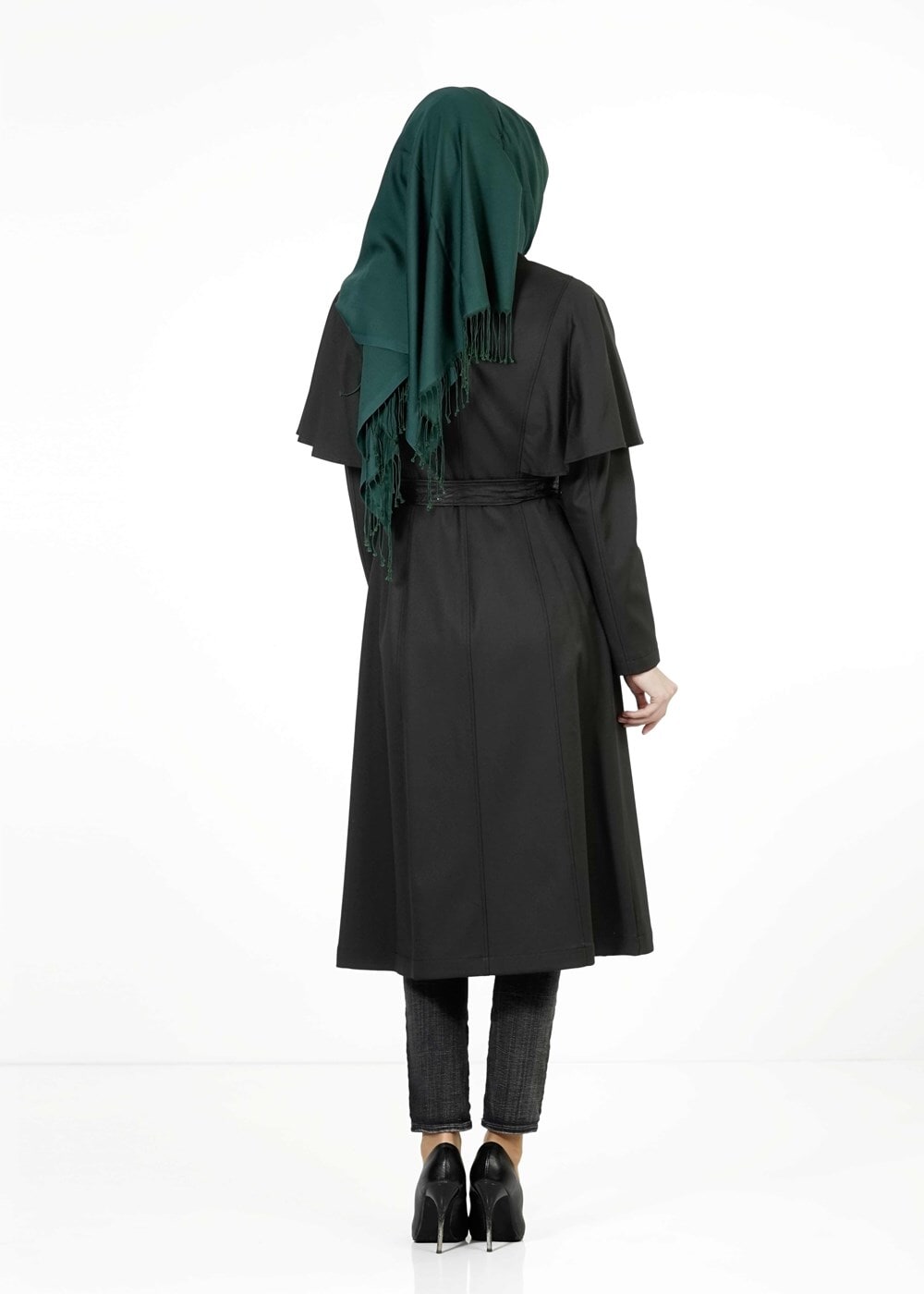 Tesettür giyim SİYAH PELERİNLİ KUŞAKLI TRENÇKOT 1380-1