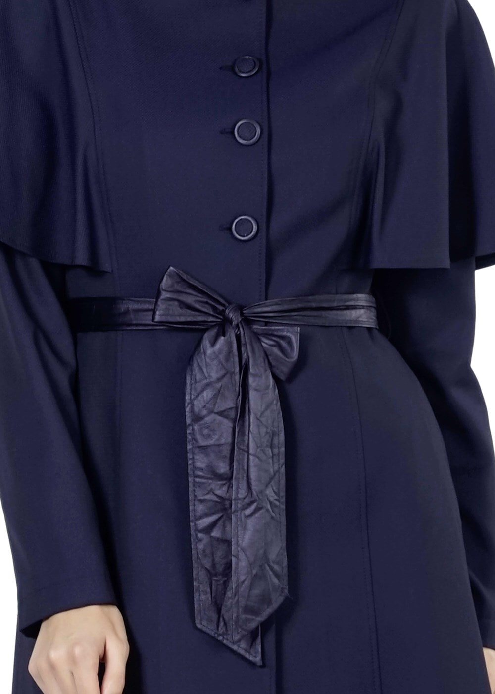 Tesettür giyim LACİVERT PELERİNLİ KUŞAKLI TRENÇKOT 1380-1