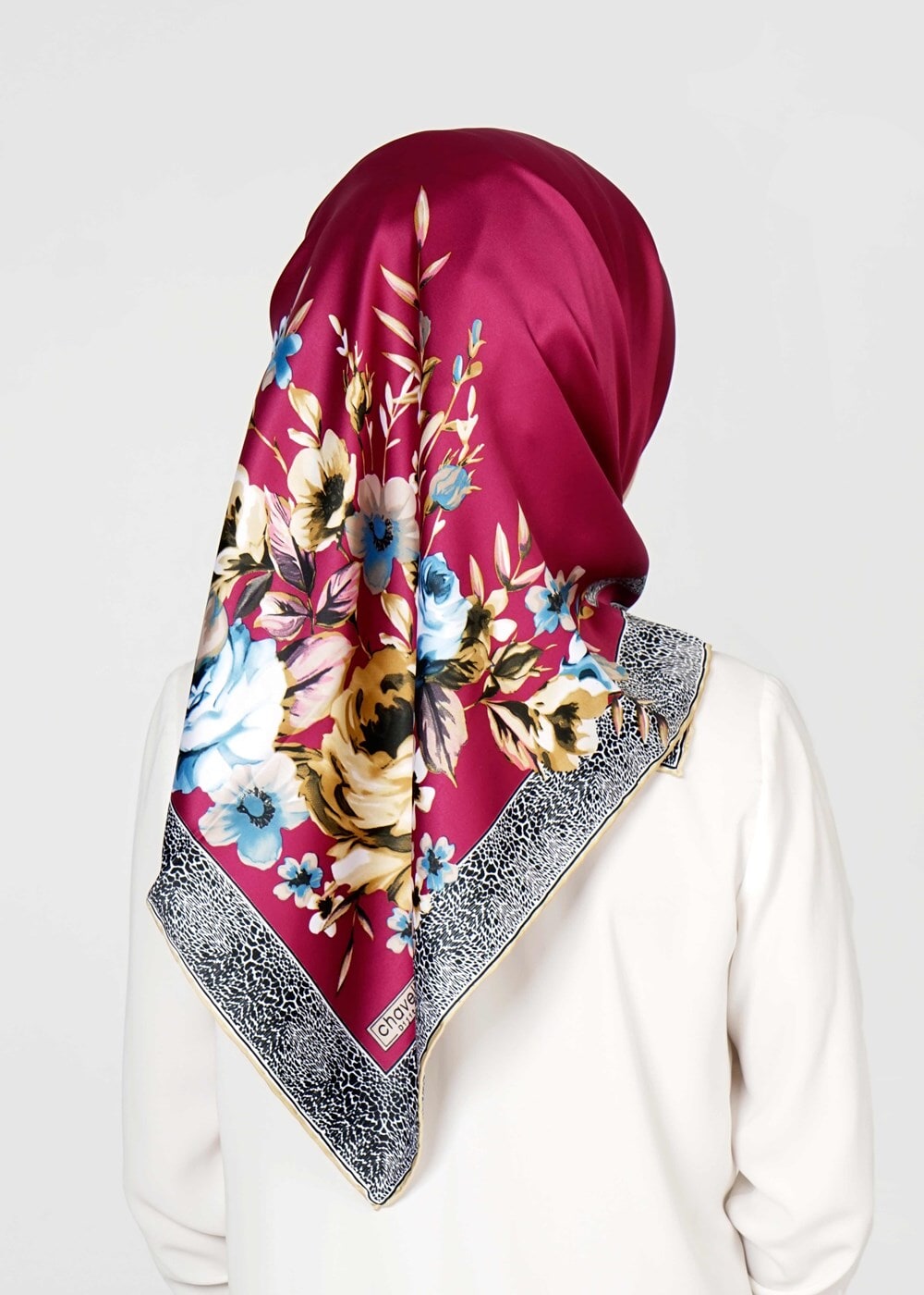 Tesettür giyim FUŞYA T 27605 Kenarı Çicek Desenli Eşarp