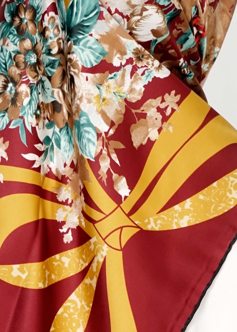 Tesettür giyim BORDO T 27607 Fiyonk ve Çicek Desenli Eşarp