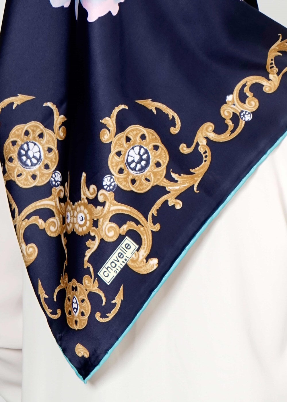 Tesettür giyim LACİVERT T 27612  Çicek Desenli Esarp