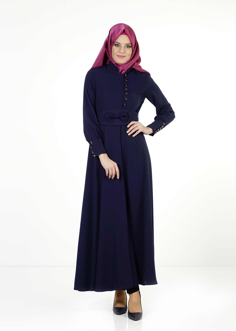 Tesettür giyim LACİVERT FİYONK DETAYLI FERACE 4050 
