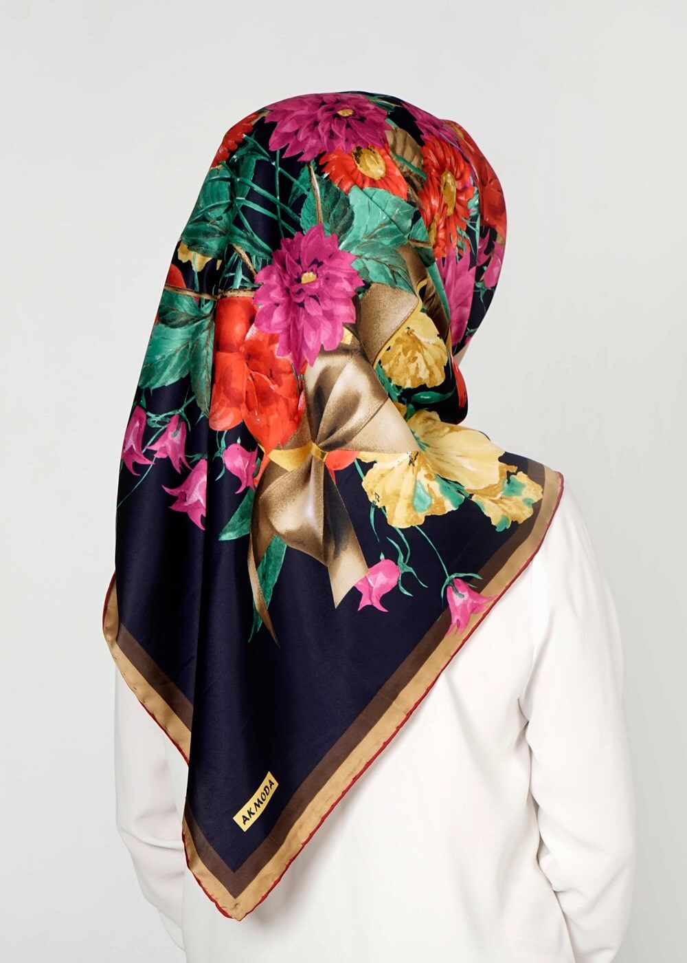 Tesettür giyim LACİVERT T 27604 Çicek Desenli Eşarp