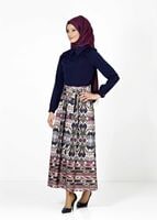 Tesettür giyim LACİVERT T 5538 Omuz Ve Kol Kısmı Güpürlü Bluz