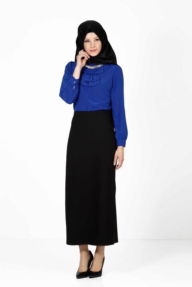 Tesettür giyim LACİVERT YAKA DETAYLI AKSESUARLI BLUZ 5571 - TRENDTESETTÜR
