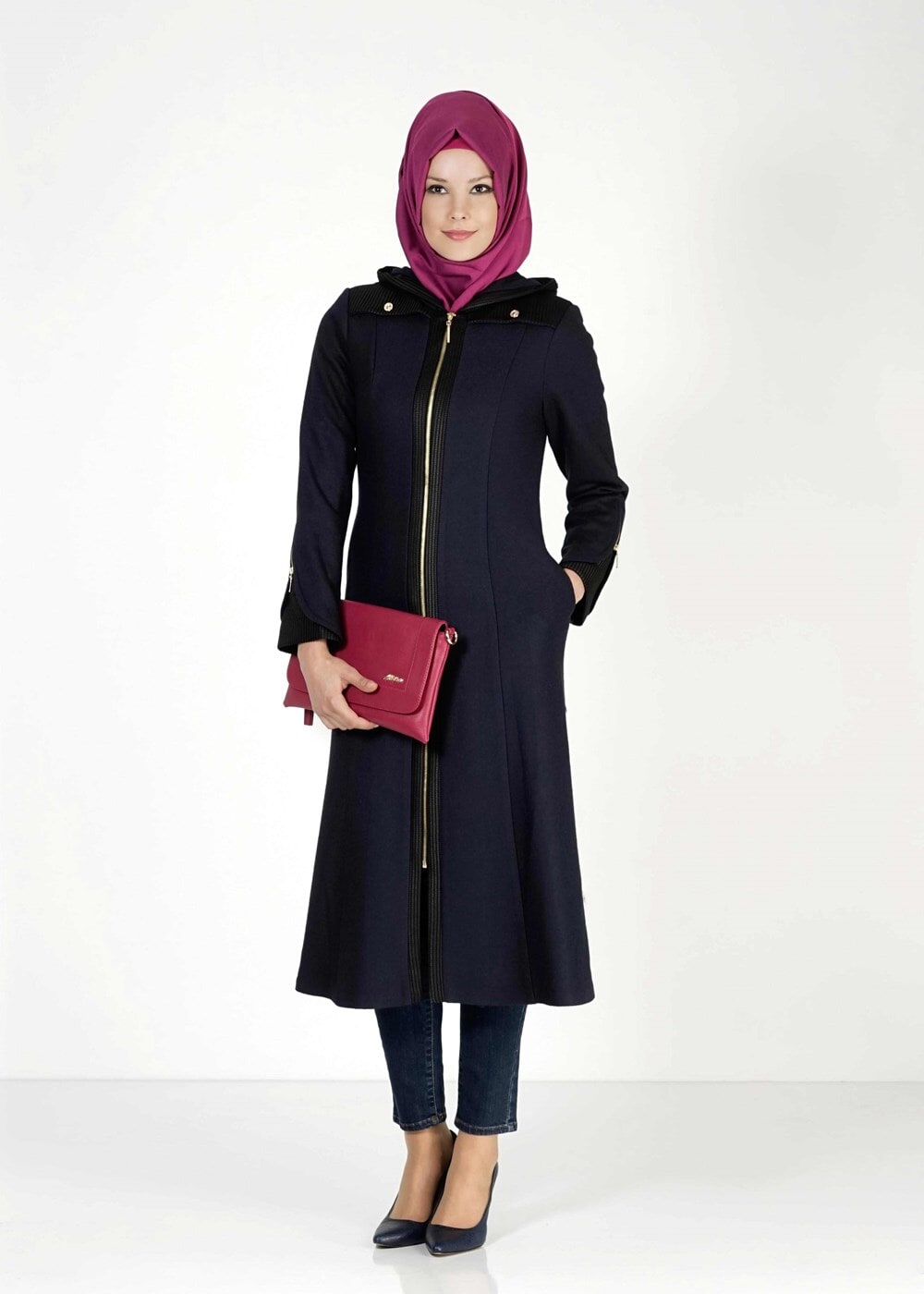 Tesettür giyim LACİVERT KAPÜŞONLU KEÇE KABAN 2087