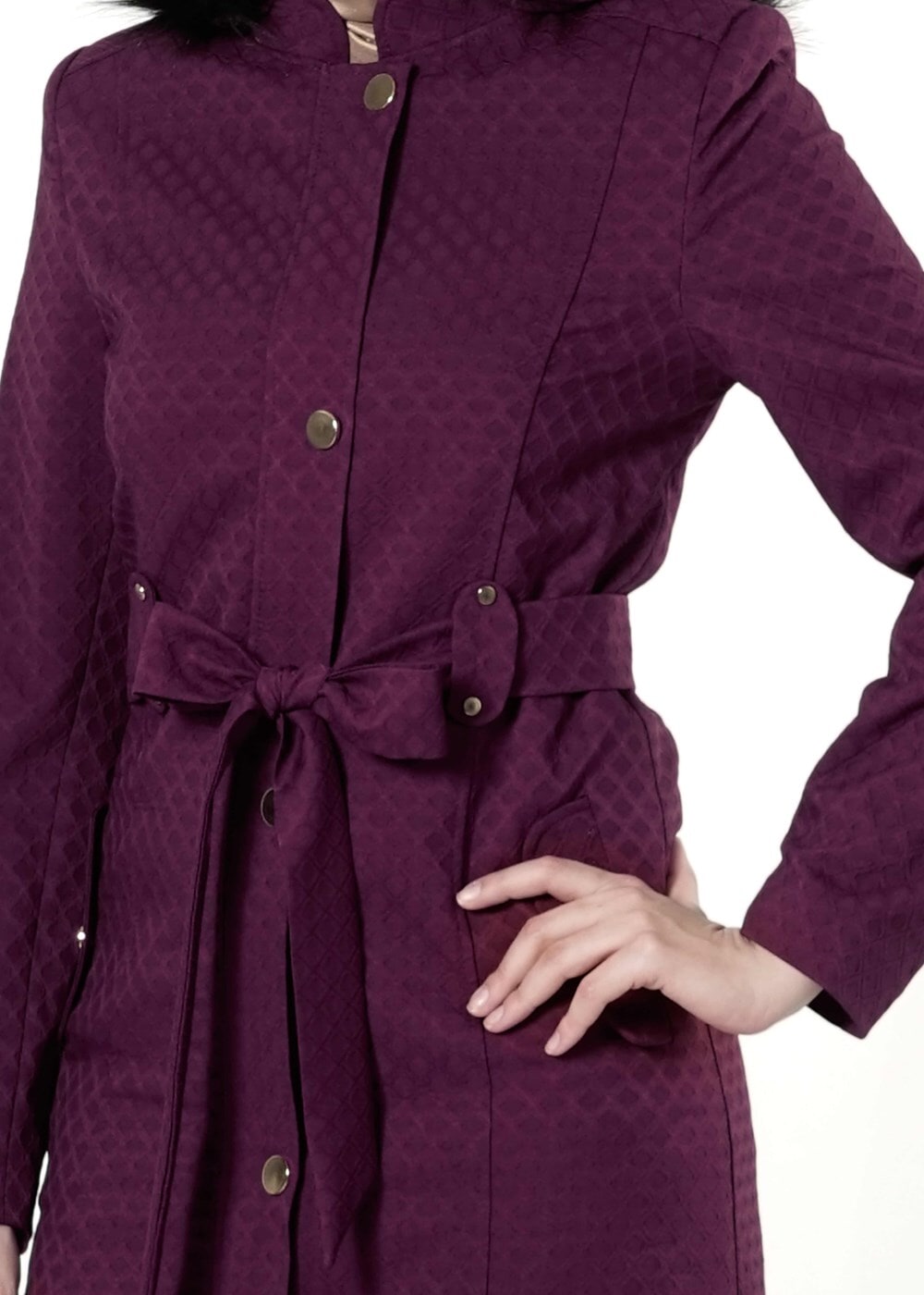 Tesettür giyim FUŞYA DESENLİ KAPÜŞONU KÜRKLÜ TRENÇKOT 3070 