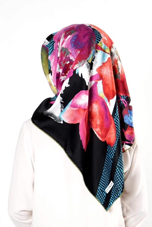 Hijab clothing BLACK T 27617 Çiçek Desenli Eşarp - TRENDTESETTÜR