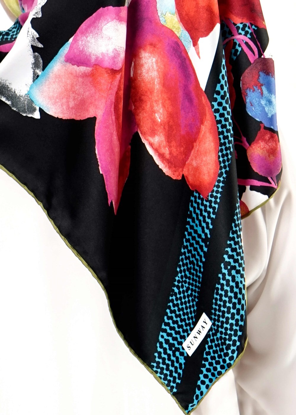 Tesettür giyim SİYAH T 27617 Çiçek Desenli Eşarp