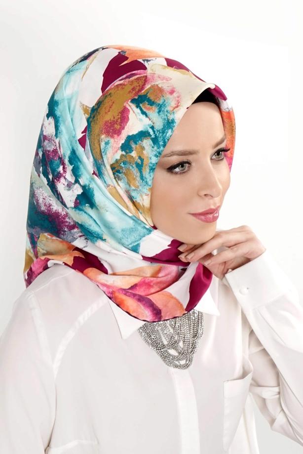 Hijab clothing FUCHSIA T 27617 Çiçek Desenli Eşarp - TRENDTESETTÜR