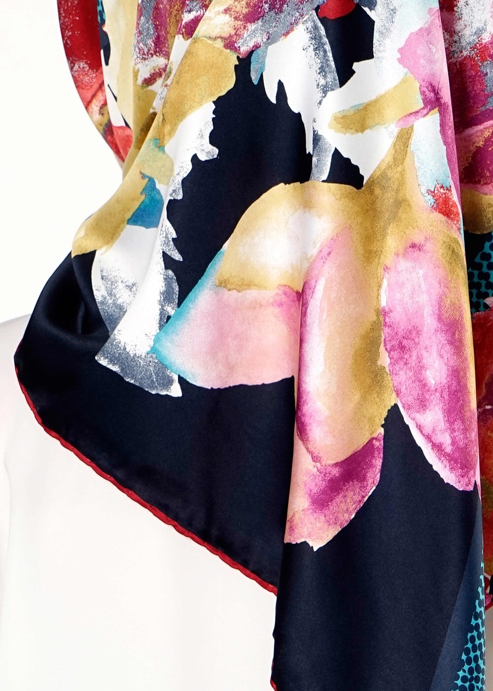 Tesettür giyim LACİVERT T 27617 Çiçek Desenli Eşarp