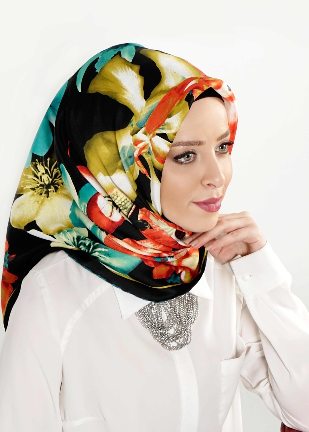 Tesettür giyim SİYAH T 27620 Çicek Desenli Eşarp