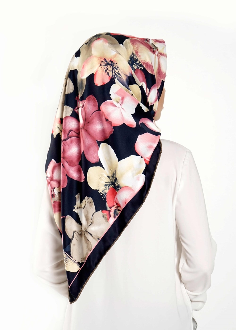 Tesettür giyim LACİVERT T 27620 Çicek Desenli Eşarp