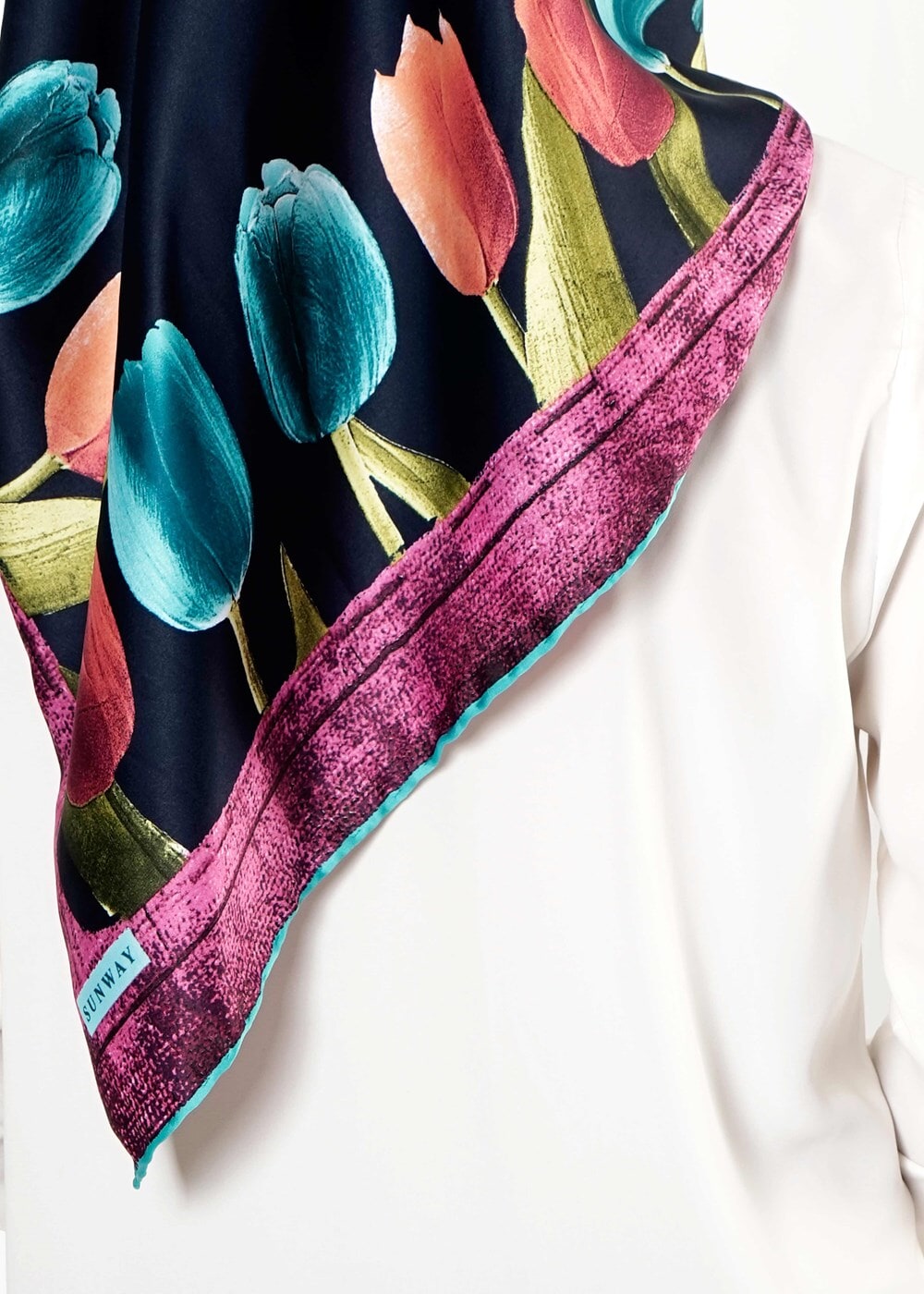 Tesettür giyim LACİVERT T 27624 Lale Desenli Eşarp