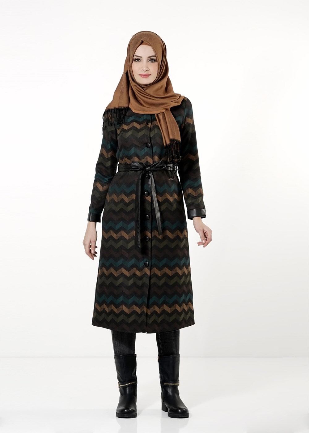 Tesettür giyim KAHVE ZİKZAK DESENLİ KUŞAKLI TRENÇKOT 0480 