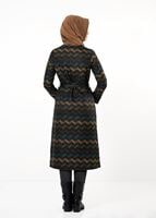 Tesettür giyim KAHVE ZİKZAK DESENLİ KUŞAKLI TRENÇKOT 0480 
