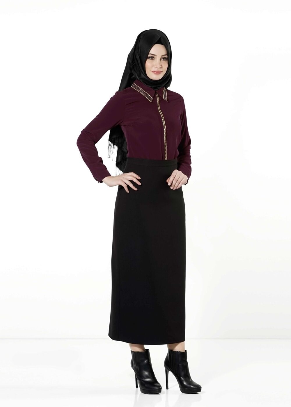 Vêtements hijab ROUGE BORDEAUX CHEMISIER À EMBELLI 8653 