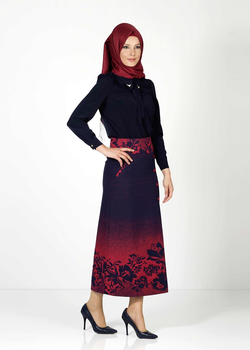 Tesettür giyim LACİVERT DÜĞMELİ DESENLİ ETEK 896 