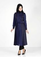 Tesettür giyim LACİVERT ETNİK DESEN DÜĞMELİ TRENÇKOT 7300 