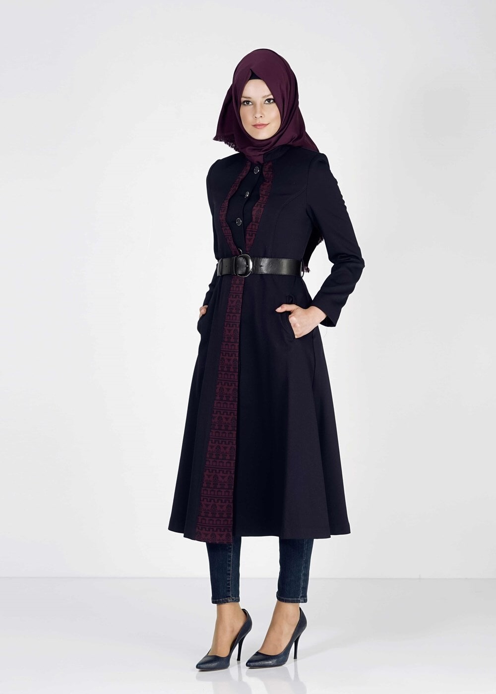 Tesettür giyim LACİVERT HAKİM YAKA DÜĞMELİ TRENÇKOT 7311