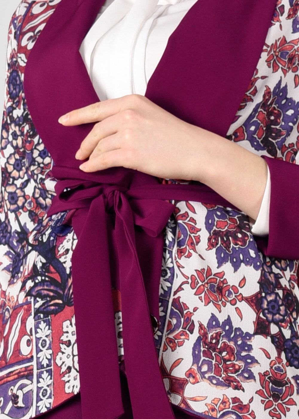Tesettür giyim MOR DESENLİ KUŞAKLI CEKET 4650 