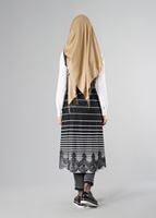 Tesettür giyim SİYAH ŞERİTLİ DESENLİ YELEK 4009