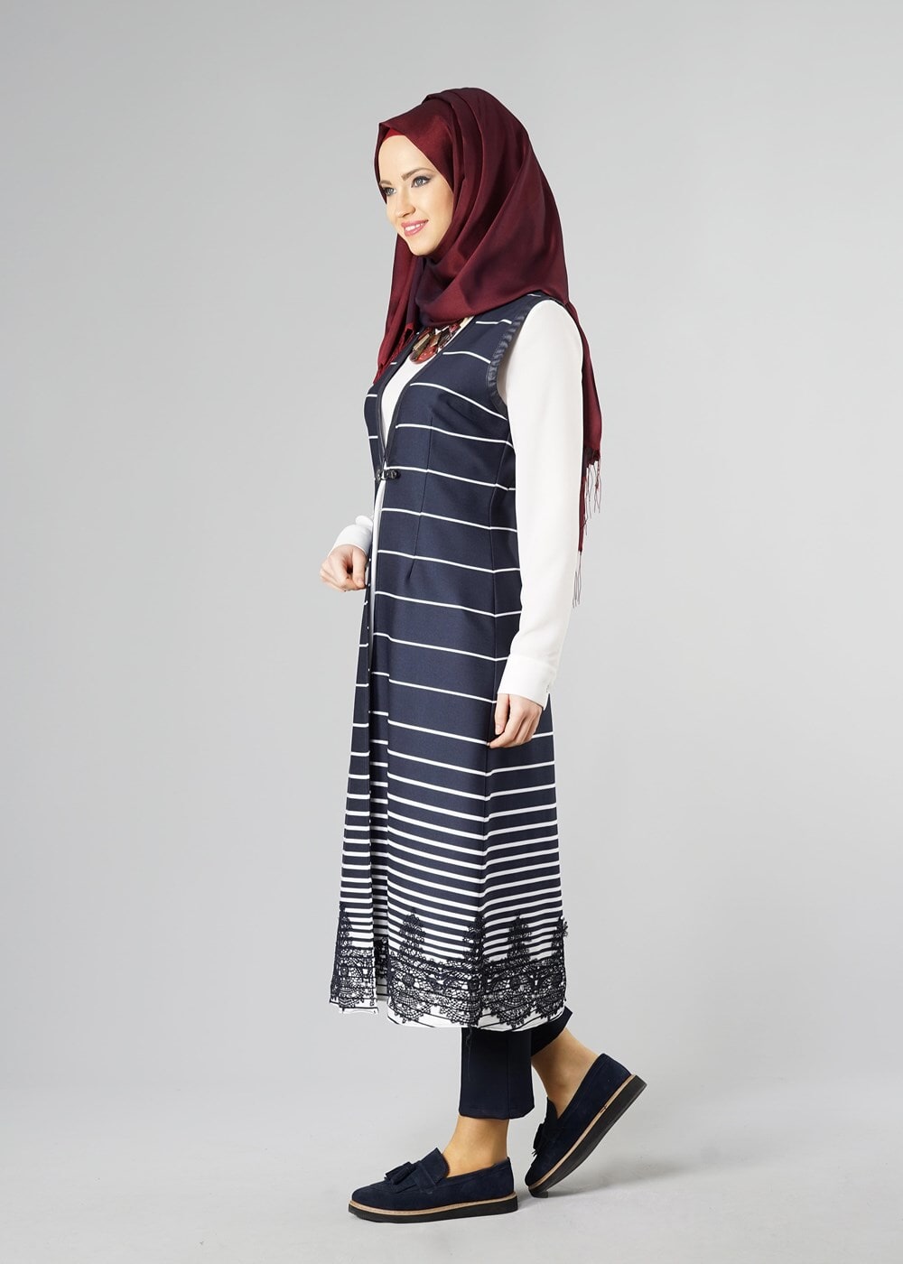 Tesettür giyim LACİVERT ŞERİTLİ DESENLİ YELEK 4009