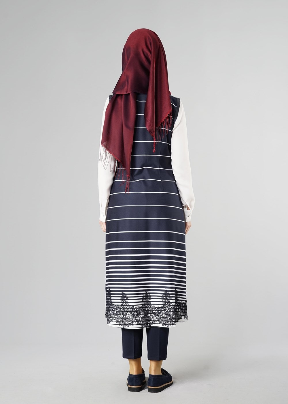 Tesettür giyim LACİVERT ŞERİTLİ DESENLİ YELEK 4009