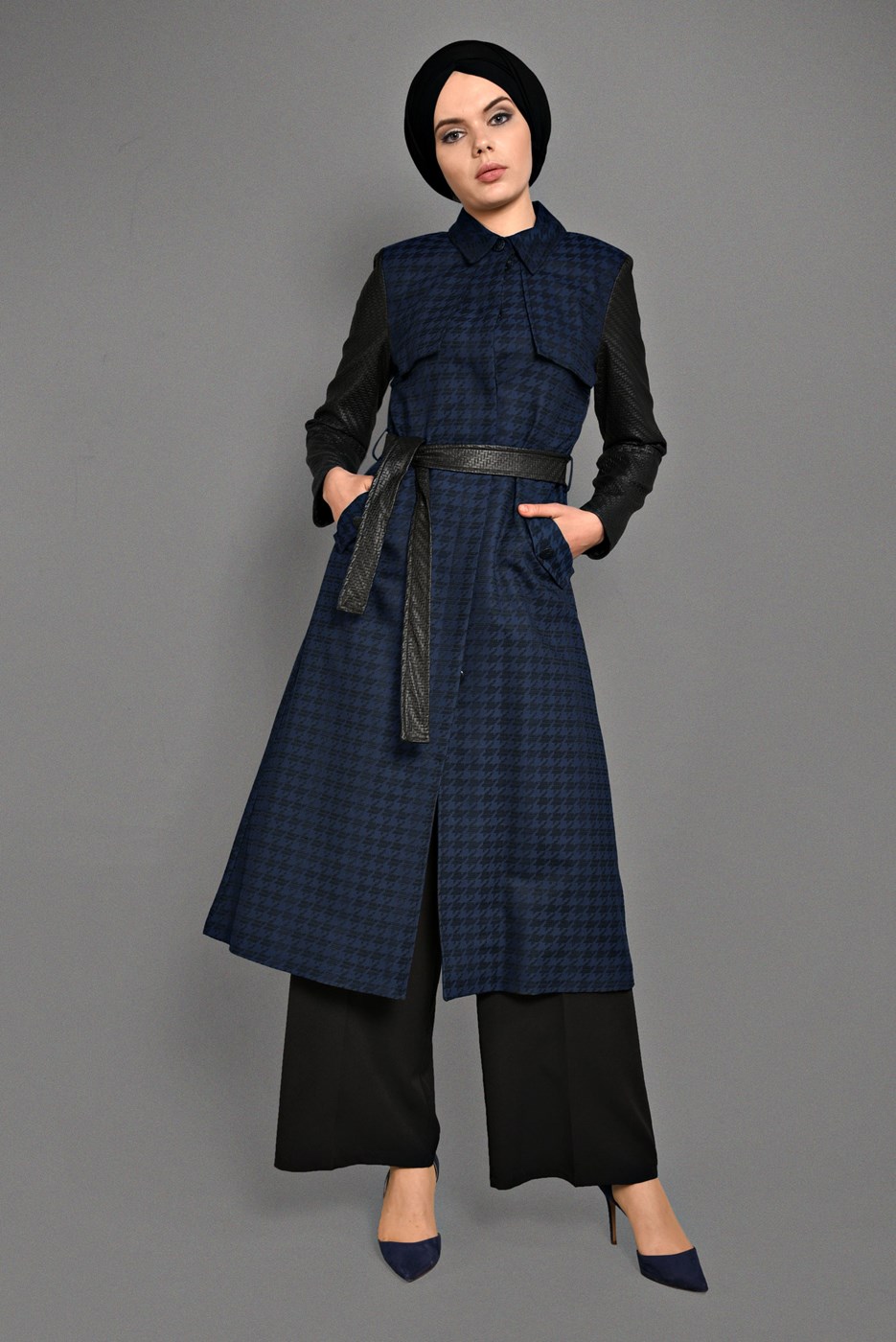 Tesettür giyim LACİVERT KAZAYAĞI DESENLİ DERİ KOLLU TRENÇKOT 1134 