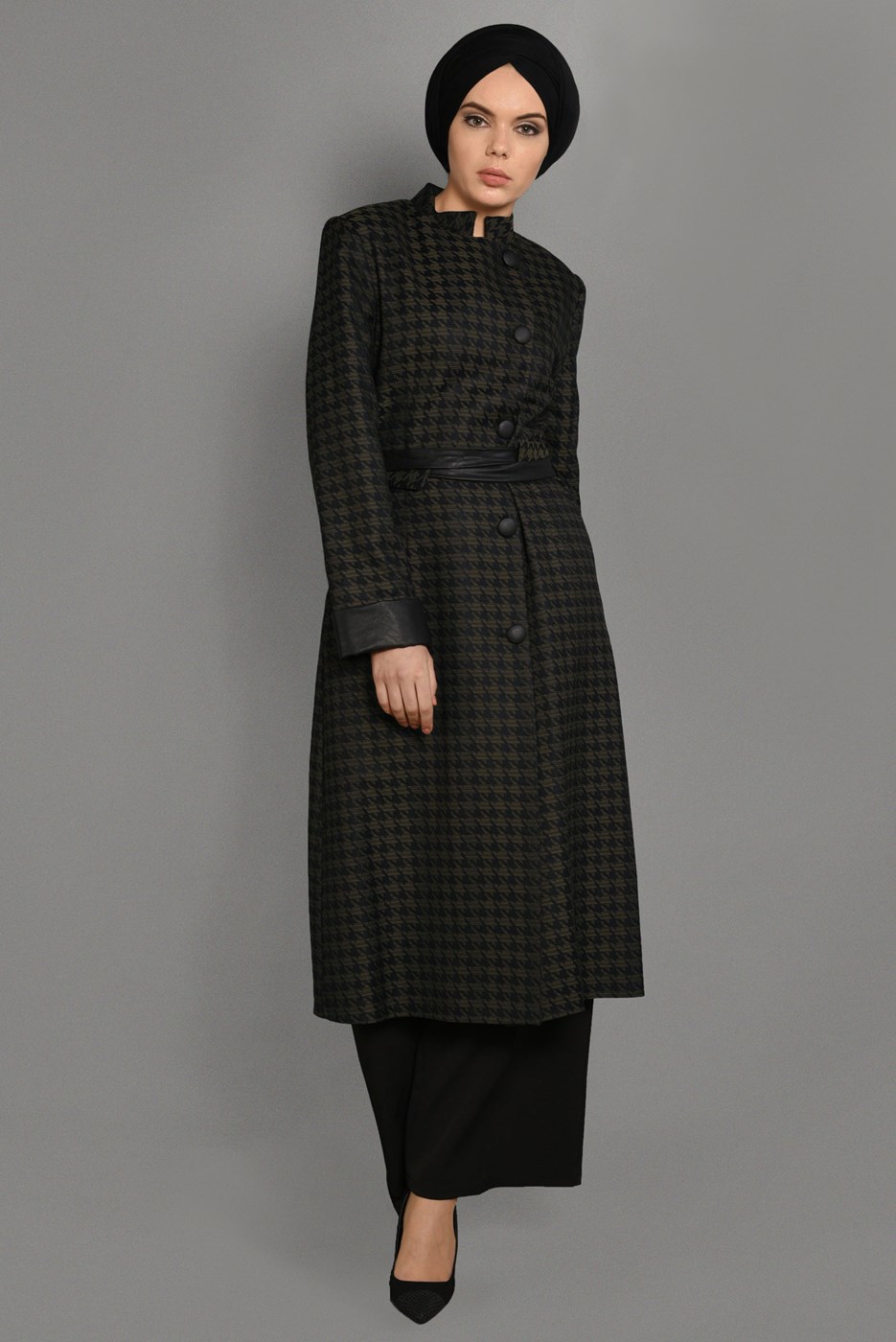 Tesettür giyim HAKİ KAZAYAĞI DESENLİ DERİ DETAYLI TRENÇKOT 1145 