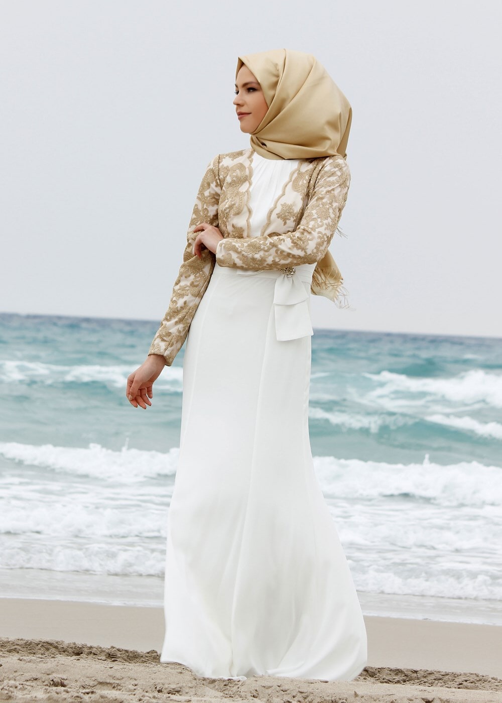 Tesettür giyim KREM GÜPÜRLÜ KEMER DETAYLI ABİYE ELBİSE 5088 