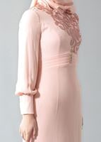Tesettür giyim PUDRA GÜPÜR DETAYLI ABİYE ELBİSE 5096 