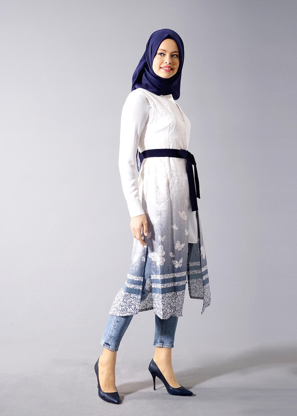 Hijab clothing CREAM T 8348 Actüel Kabartma Desenli Yelek