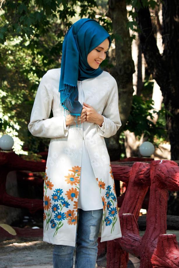 Vêtements hijab  T 214-1 Akkaya Fashion-Çiçek Desenli Klipsli Trench - TRENDTESETTÜR