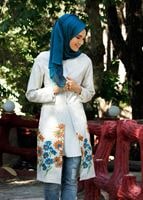 Vêtements hijab BEIGE T 214-1 Akkaya Fashion-Çiçek Desenli Klipsli Trench