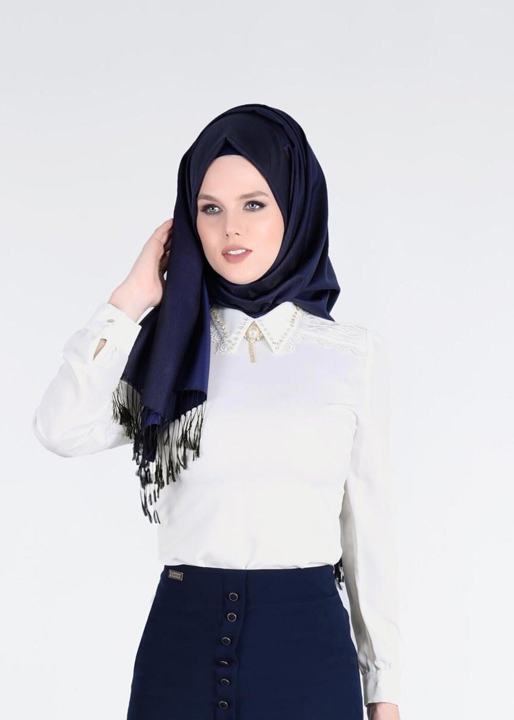 Tesettür giyim KREM TAŞ DETAYLI BLUZ 4437 