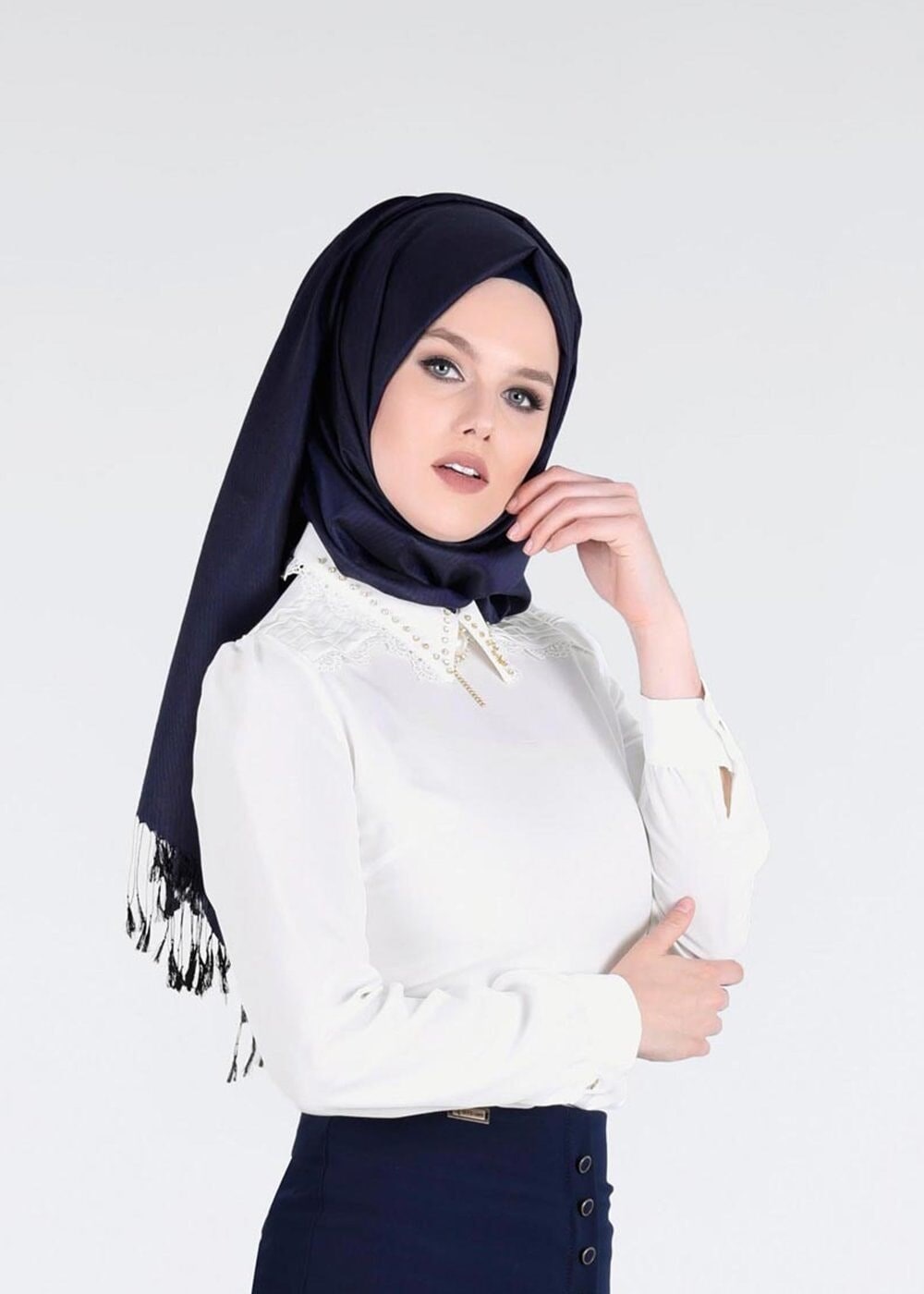 Tesettür giyim KREM TAŞ DETAYLI BLUZ 4437 