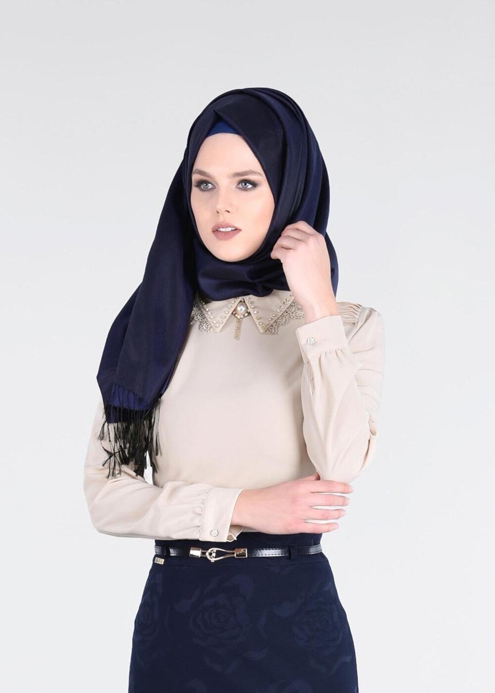 Tesettür giyim BEJ TAŞ DETAYLI BLUZ 4437 