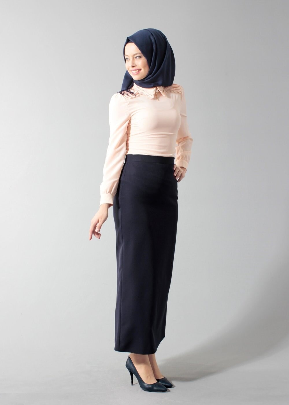 Tesettür giyim PUDRA TAŞ DETAYLI BLUZ 4437 