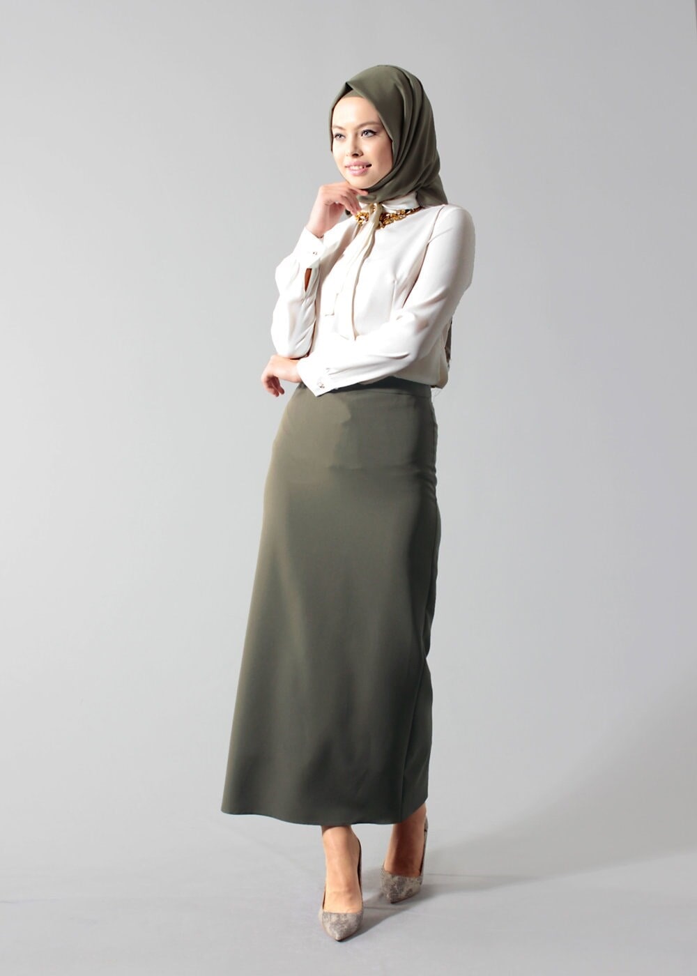 Tesettür giyim KREM TAŞ DETAYLI BLUZ 4608 