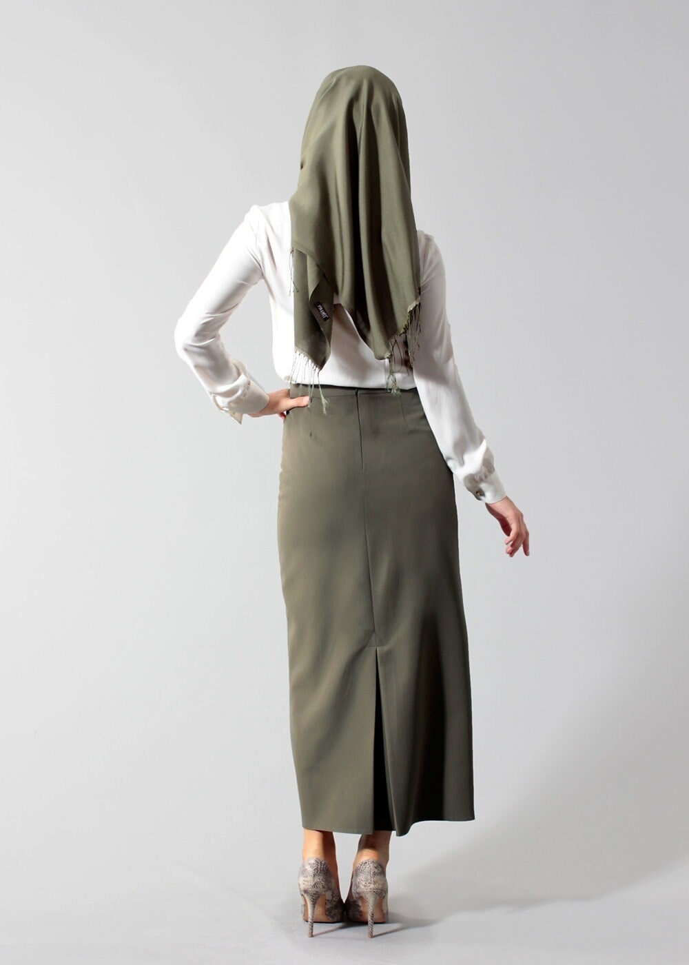 Tesettür giyim KREM TAŞ DETAYLI BLUZ 4608 