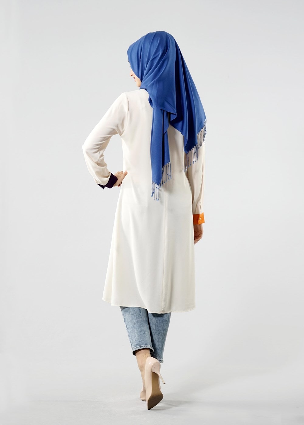 Tesettür giyim BEJ T 308 İpekzade Krep Salaş Tunik