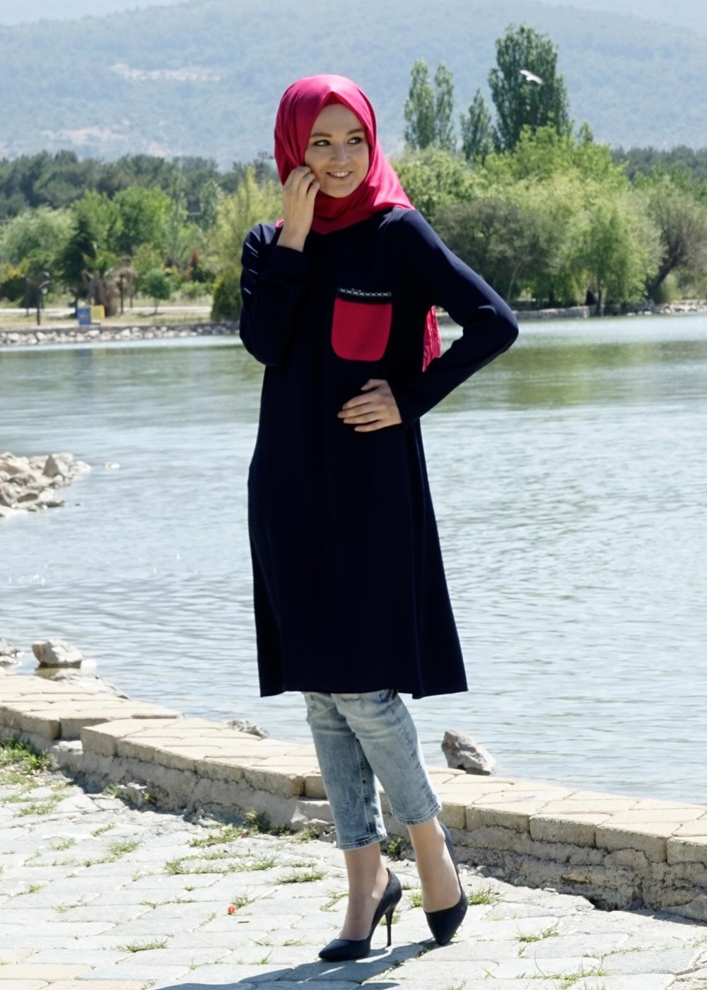 Tesettür giyim LACİVERT T 311 İpekzade Cep Detaylı Salaş Tunik