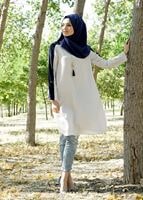 Tesettür giyim BEJ T 343 İpekzade Kolyeli Salaş Tunik